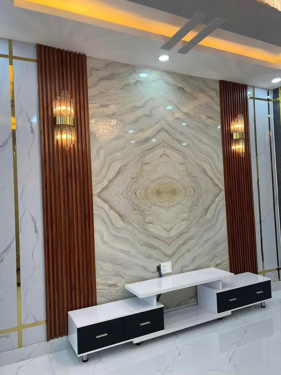 Mẫu 16